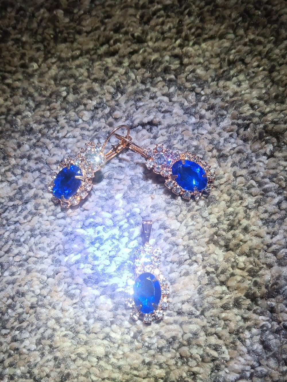 Vintage Blue Crystal Pendant and Earring Set - Unbranded